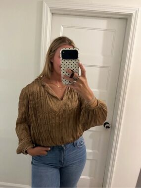 Current Air Crinkled Brown V-Neck Balloon Sleeve Blouse